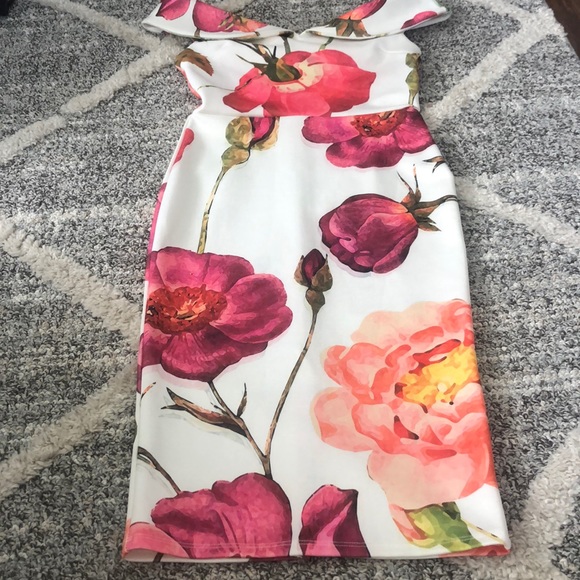 Off the shoulder dress - Picture 6 of 6